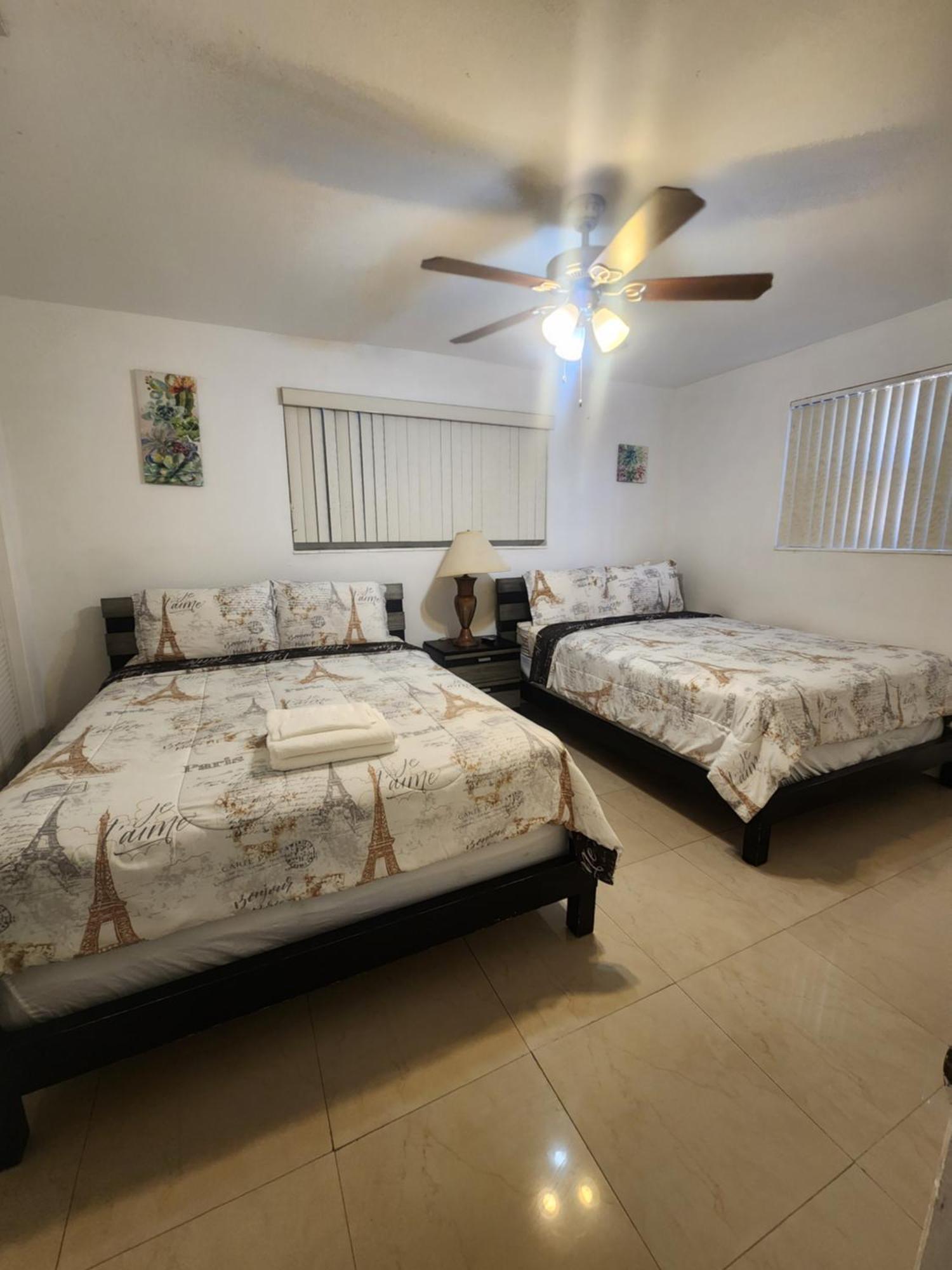 The Jazzy Escape Villa Miami Luaran gambar